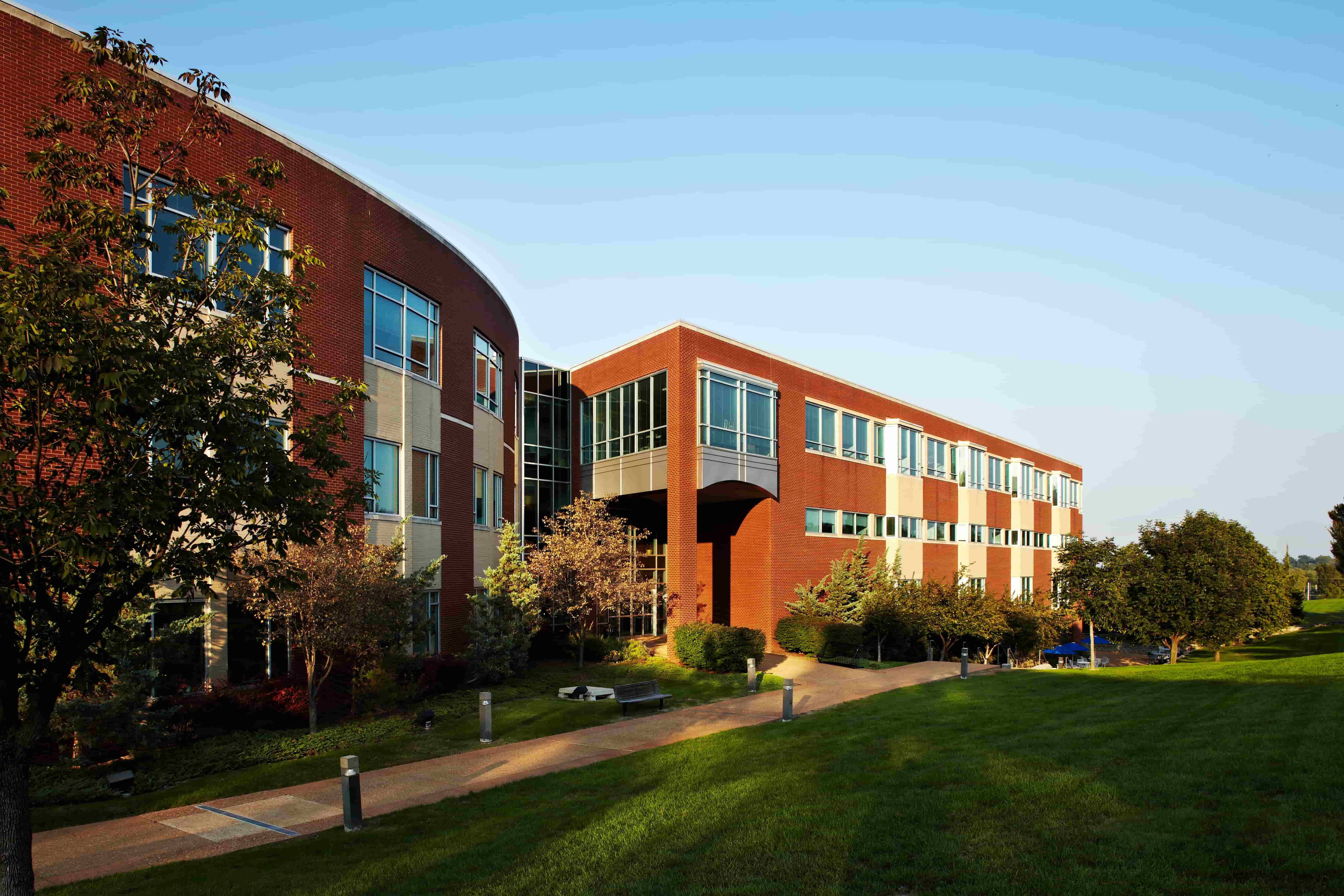 SLU's Allied Health Profession build on South Campus SLU's Allied Health Profession build on South Campus