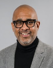 Headshot of Vincent Flewellen